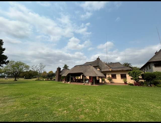 4 BEDROOM HOUSE FOR SALE IN BROEDERSTROOM